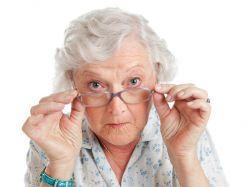 Отменив пять завещаний, женщина в итоге подарила свою квартиру — и снова передумала: что решил суд