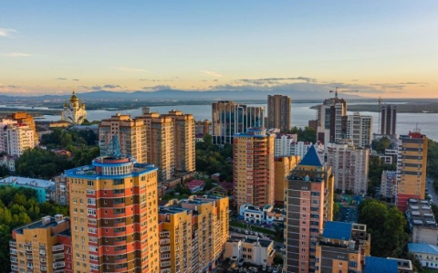 Нейросеть вычислила крупные города с самым подешевевшим жильем в августе