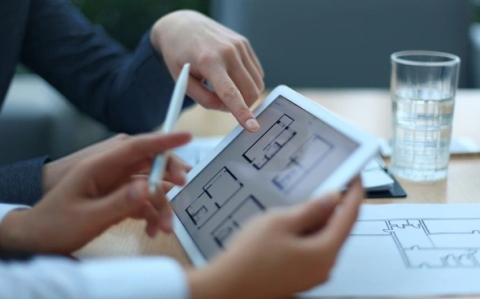 Продажи падают: как девелоперы разных стран пытаются удержать прибыль