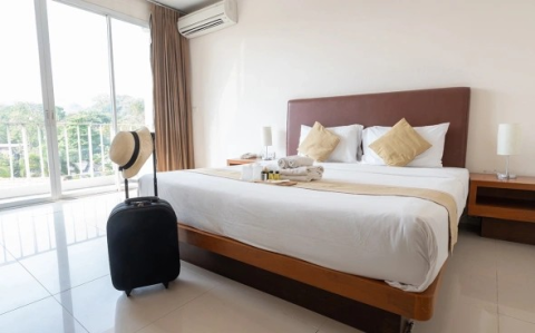 «Домклик» оценил, насколько посуточная аренда дешевле размещения в отеле