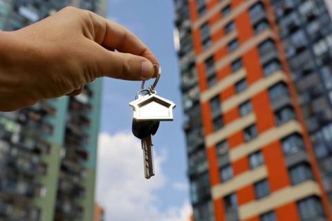 Количество сделок со столичными новостройками за месяц снизилось на 12%
