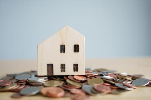 Минстрой призвал запустить программы помощи обманутым дольщикам в сфере ИЖС