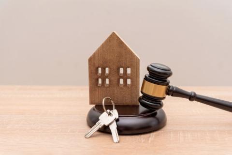 Суд обязал дачника, не вступившего в СНТ, платить за инфраструктуру