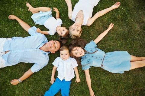 Законопроект, запрещающий изымать землю у многодетных семей, внесли в Госдуму