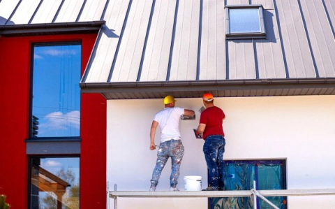 Названы строительные специальности с самым сильным ростом зарплат за год